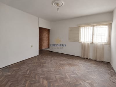 Alquiler en Aguada | Amplio apartamento de 1 dormitorio con patio exclusivo - Sin gastos comunes