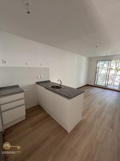 ALQUILER APARTAMENTO DE 1 DORMITORIO A ESTRENAR CON BALCÓN EN TRES CRUCES – EDIFICIO MOOCA