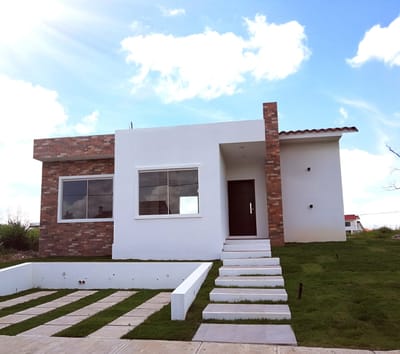 CASA EN VENTA URUBO