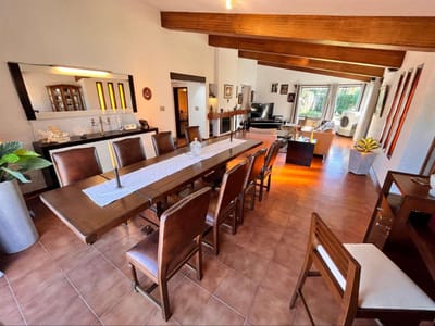 Venta Casa Categoria En Lomas De Solymar 5 Dormitorios 5 Baños Jacuzzi Barbacoa A 1 Cuadra De La Rambla Padrón Único