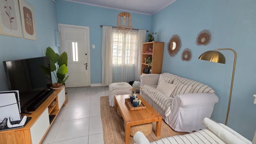 CASABLANCA -  Un hogar listo para disfrutar | PH al frente con garage en Jacinto Vera