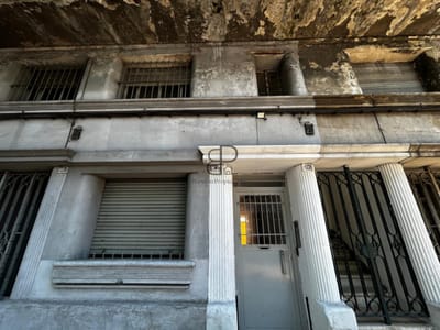 Venta Apartamento A Reciclar 2 Dormitorios Aguada con Patio