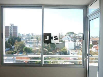 Alquiler de apartamento de 1 dormitorio en Buceo c/cochera