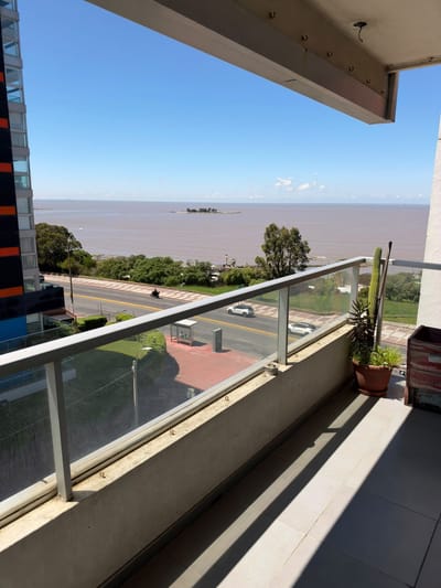 Apartamento en alquiler c/ cochera en Malvin