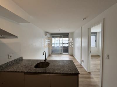 Alquiler Apartamento 1 Dormitorio Balcón En Cordón Sur  Montevideo