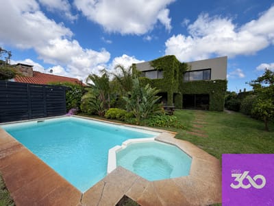 PROPIEDAD EN VENTA 4 DORMITORIOS Y BARBACOA, CIUDAD DE LA COSTA RAMBLA COSTANERA
