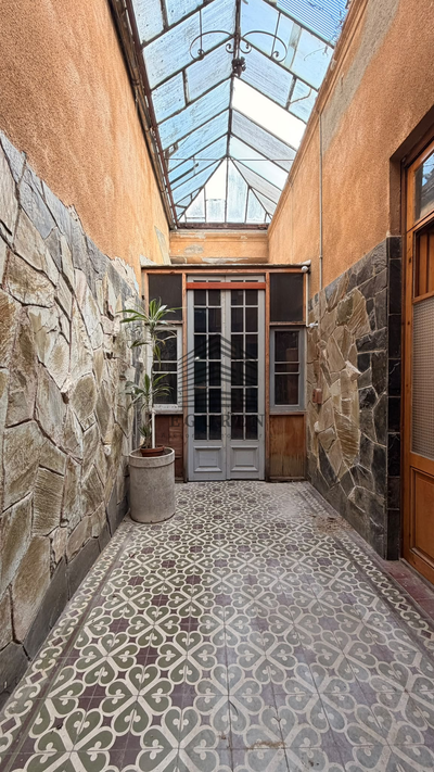 VENTA CASA CON LOCAL COMERCIAL. TRES CRUCES