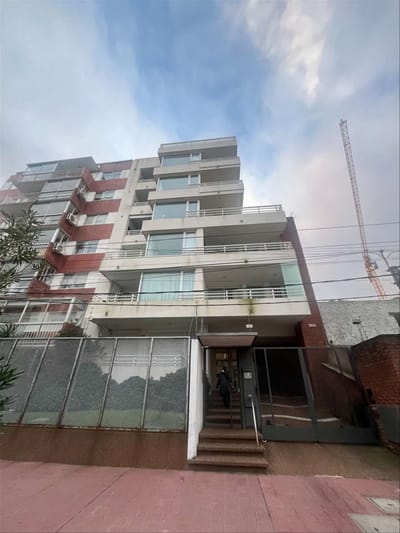 Alquiler apartamento en Malvin, de 1 dormitorio, gge