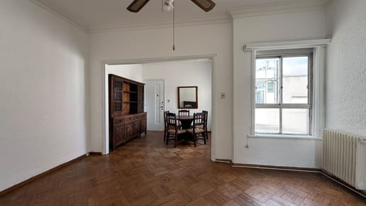 Apartamento En Alquiler En Aguada De Dos Dormitorios Muy Luminoso