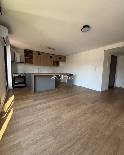 Venta Apartamento 2 Dormitorios Con Balcón Y Cochera, Cordón - Torre Munich