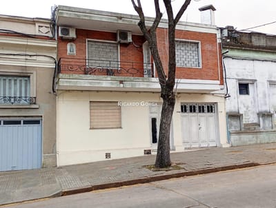Apartamento PH planta baja de 2 dormitorios patio y depósito en Reducto