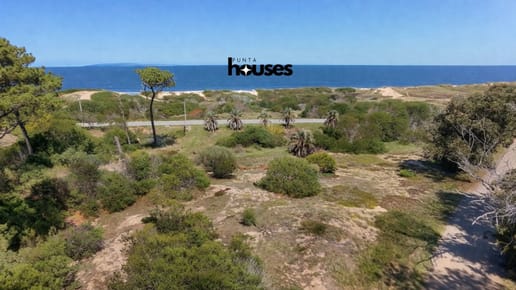 Terreno Frente al Mar en Primera Línea, 820 m²
