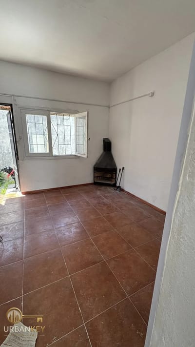 Alquiler apartamento 1 dormitorio sin gastos comunes sobre Av Gral Rivera Buceo