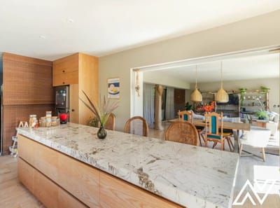VENTA CASA  EN TAHONA 4 DORMITORIOS