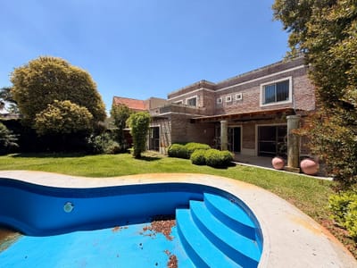 Casa en venta en zona residencial de Carrasco Sur