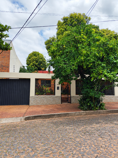 Alquilo casa p/oficina o vivienda