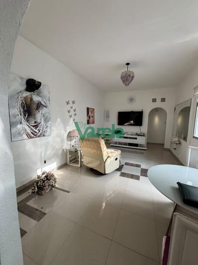 Venta de apartamento en tres cruces de dos dormitorios