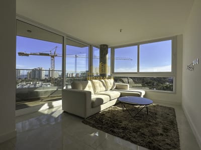 Apartamento Tres Dormitorios con Vista Panorámica en View II Aidy Grill, en Venta