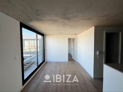 Venta con renta Apartamento a Estrenar 1 dormitorio c/terraza Centro