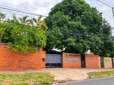 TERRENO EN VENTA EN FERNANDO DE LA MORA, ZONA SUR