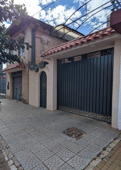 VENDO CASA MULTIFAMILIAR EN FERNANDO DE LA MORA