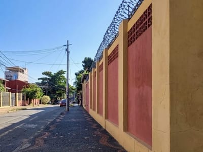 VENDO CASA EN ZONA ARTIGAS , BARRIO JARA 