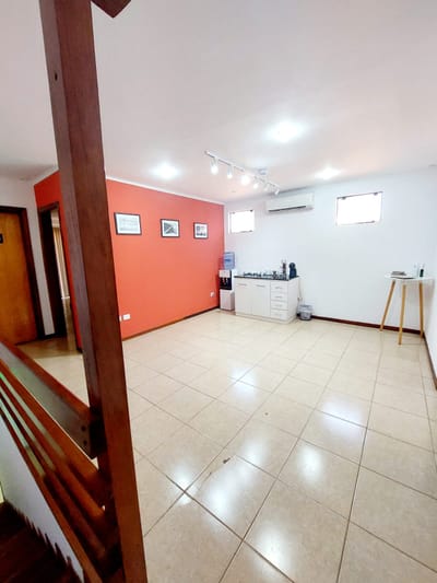 Vendo Duplex ubicado en Barrio Herrera, Zona Superseis Denis Roa.