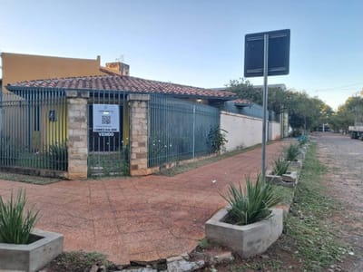 Casa en esquina en venta en planta baja, Fernando de la Mora Norte