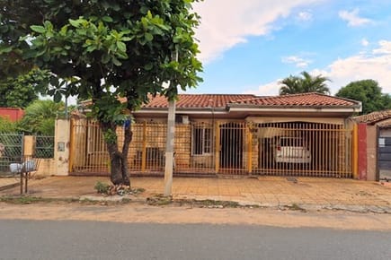 Casa-Venta-PY Asunción San Pablo Maestro Fermín López 3624