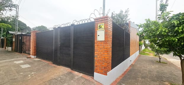 EN VENTA – DÚPLEX EN BARRIO TAYUAZAPÉ, SAN LORENZO