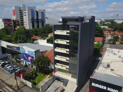 Vendo Edificio 7 Pisos. Avda España - Villa Morra / Carmelitas Us$ 2.500.000.-