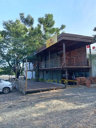 Alquilo local comercial en cacupe 