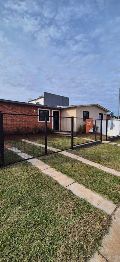 Casa a estrenar en Luque