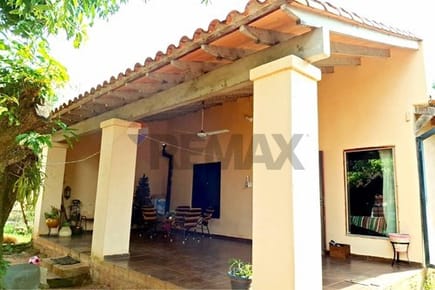 Casa-Venta-PY Central Ypacaraí Che Paraje Calle Joel Estigarribia