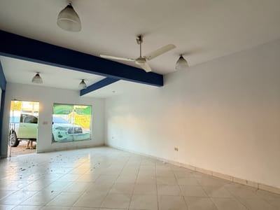 ALQUILO SALÓN COMERCIAL EN VILLA ELISA