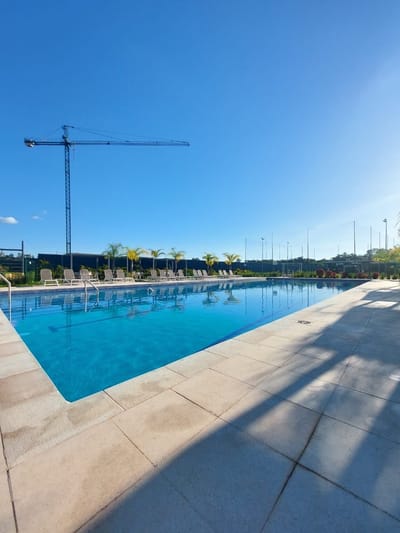 EN ALQUILER Y VENTA MONOAMBIENTE CON COCHERA EN CONJUNTO RESIDENCIAL SURUBI’i 