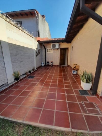 Imperdible: HERMOSA CASA EN VENTA-FERNANDO DE LA MORA
