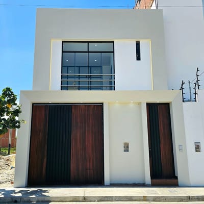 HERMOSA CASA DE ESTRENO DE 3 PISOS EN VENTA EN URB.ALAMEDA COUNTRY CLUB