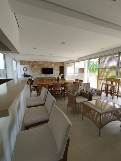 EN VENTA AMPLIA RESIDENCIA A ESTRENAR EN SAN BERNARDINO