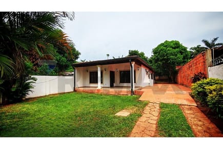 Casa - Alquiler - San Lorenzo, Paraguay