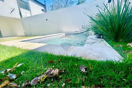 HERMOSO DUPLEX CON PISCINA EN LOMA PYTA