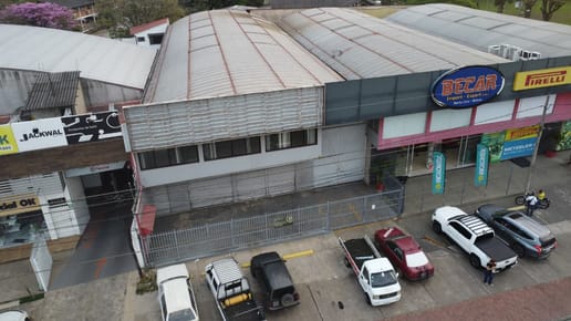 GALPON Y OFICINAS EN ALQUILER - DOBLE VIA LA GUARDIA 3ER ANILLO