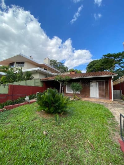 Alquilo Casa en barrio JARA