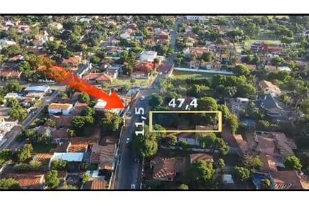 J.A.     VENDO AMPLIA PROPIEDAD EN CUARTO BARRIO LUQUE!!