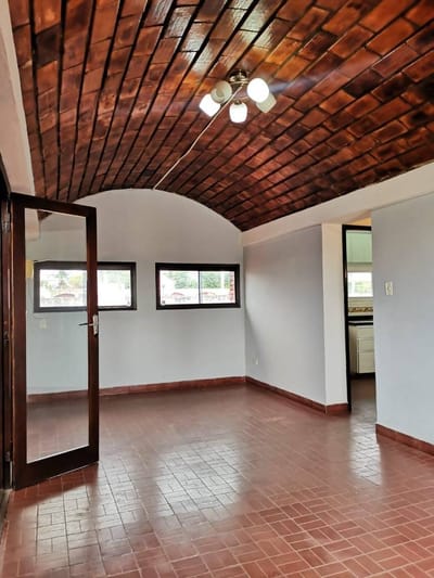VENDO DEPARTAMENTO EN QUINTA RUOTTI TERCER PISO COCHERA INCLUIDA