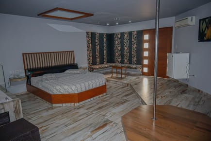 Motel en Venta – Zona Norte 6to Anillo, Alta Rentabilidad