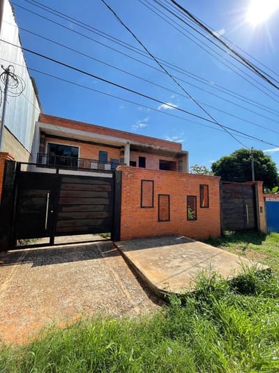 EN VENTA DOS DUPLEX  EN CAPIATÁ RUTA 1 ZONA MUNICIPALIDAD