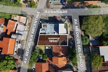Casa en Lambare con salida a dos avenidas.
