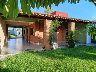 VENDO CASA EN BARRIO CERRADO PILAR DEL NORTE LIMPIO