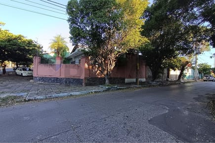 EN VENTA CASA EN ESQUINA ASUNCION BARRIO TACUMBU